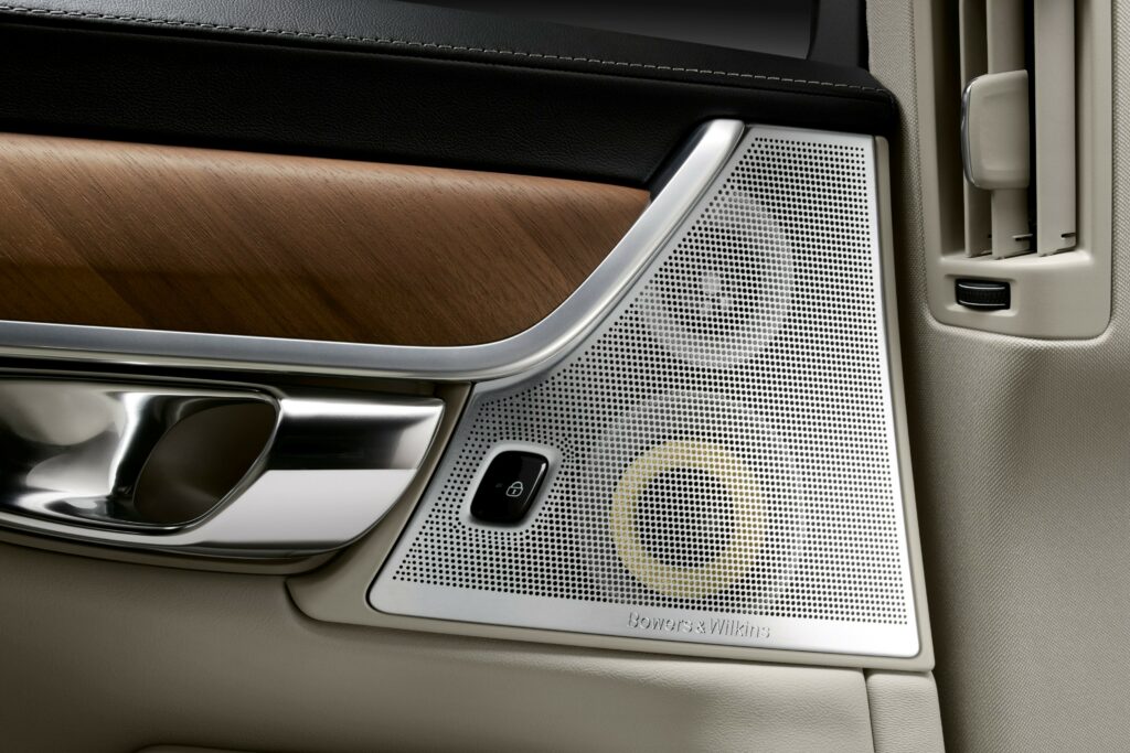 Volvo Owners Find Fake ‘Bowers & VVilkins’ Speakers In Chinese Cars